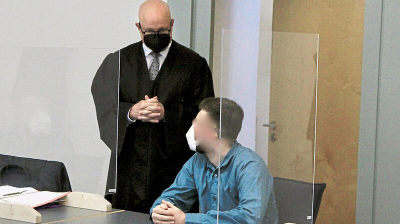 Der 19-Jährige stach einem Freund ein Messer in die Brust.