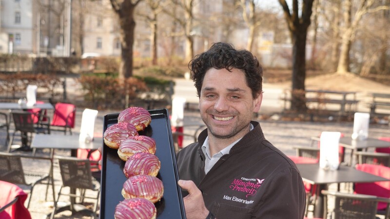 Auch Max Eisenrieder vom Café Münchner Freiheit musste sich für uns auf einen festlegen: den Himbeer-Grapefruit-Krapfen.