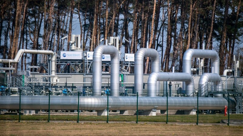 Gazprom senkt die Lieferungen durch die Ostseepipeline Nord Stream 1 weiter. (Symbolbild)