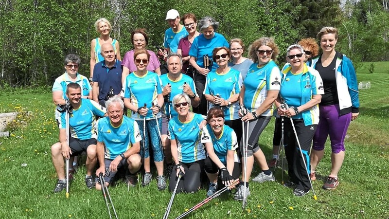 Die Nordic-Walking-Gruppe des Deggendorfer Laufvereins.