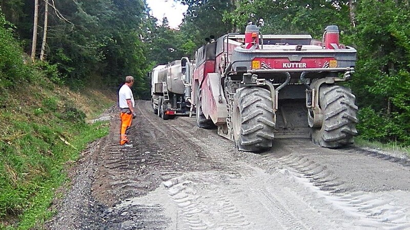 Für Ärger sorgt derzeit die staatliche Förderung der Straßenbaumaßnahmen.