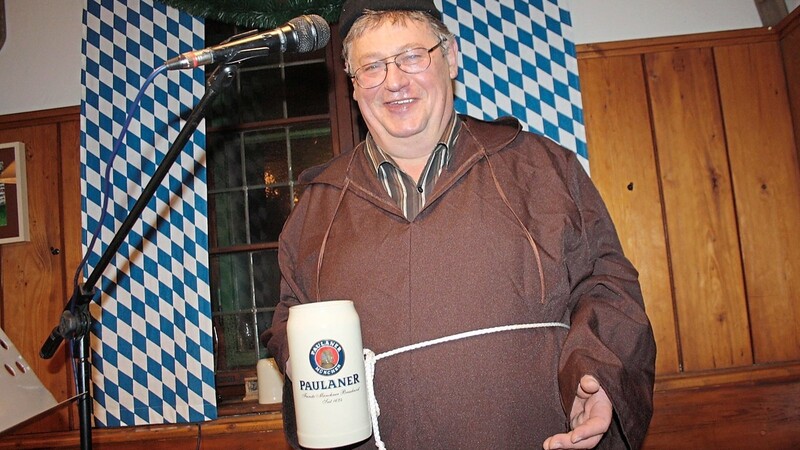 Der Schalk ist Georg Griesbeck anzusehen, der erneut in Brennberg als Bruder Barnabas fungierte.