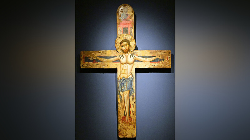 "Christus triumphans", datiert 1262. Kopf und Heiligenschein sind auf einer separaten Tafel gemalt, die dem Betrachter zugeneigt ist.