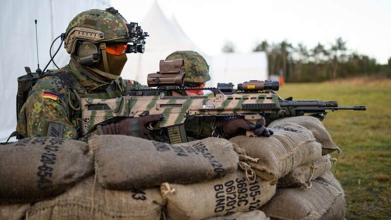 Gebrauch gemacht wurde von einem Sondervermögen anlässlich des Ausbaus der Bundeswehr, für den 100 Milliarden Euro an Krediten aufgenommen werden dürfen.