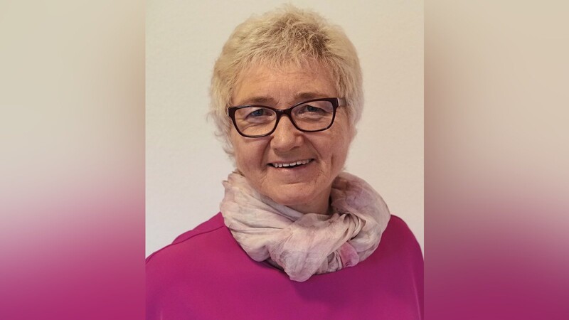 Die ärztlich geprüfte Fastenleiterin Hildegard Himpsl (Heilpraktikerin Psychotherapie) bietet seit rund drei Jahrzehnten begleitete Heilfastenkurse an.