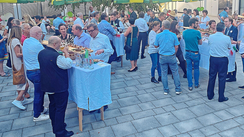 Für die Bewirtung beim Sommerempfang sorgte die Abteilung Gastronomie und Ernährung der Berufsschule 1.