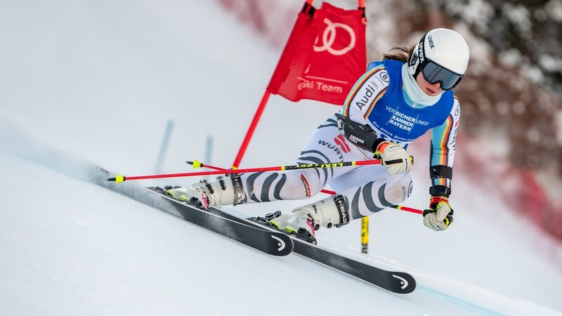 Isabella Schmelmer ist Nachwuchs-Profi-Skifahrerin. Auch im Sommer muss sie für die anstehende Saison trainieren.