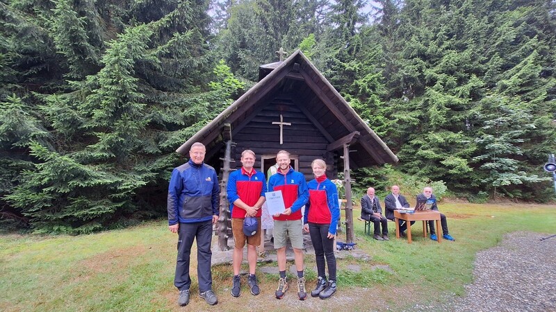 Seit 25 Jahren leistet Andreas Iglhaut aktiven Dienst in der Bergwachtbereitschaft Neukirchen b. Hl. Blut.