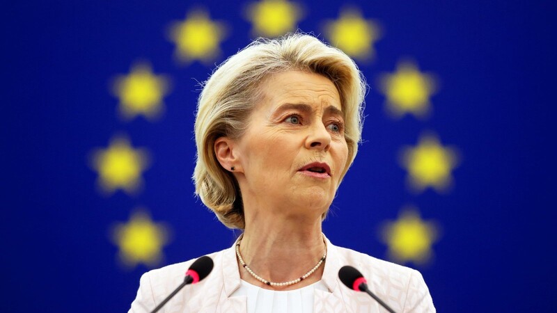 Ursula von der Leyen steckt in einem Dilemma.