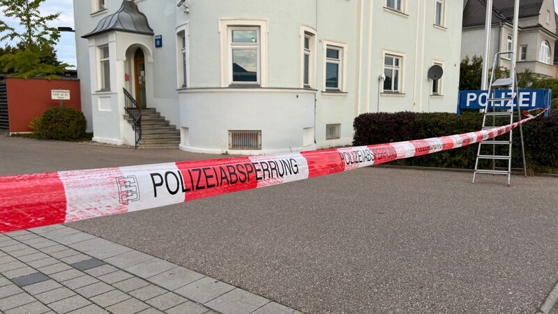 Kurz nach dem Vorfall leitete die Mainburger Polizei umfangreiche Fahndungsmaßnahmen ein.