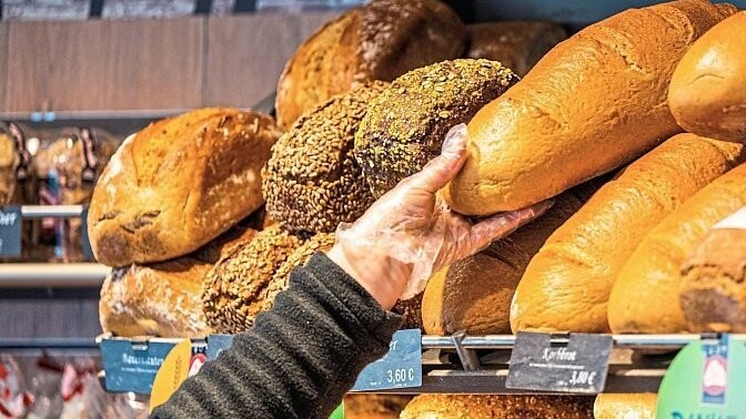 Der Rentner hatte die Achtjährige vor den Augen einer Bäckereiverkäuferin unsittlich berührt.