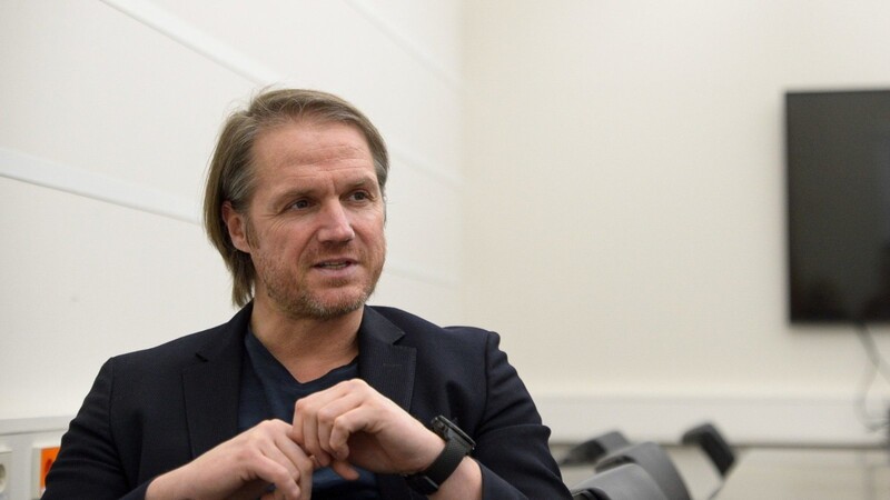 Thomas Schneider hat sich bei einem Redaktionsbesuch über seinen Job als Chefscout des DFB geäußert.