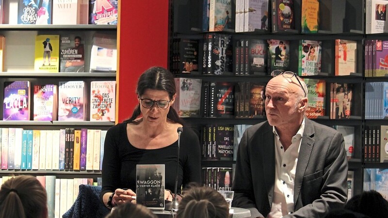 Robert Domes und Simone Schatz stellten in Regensburg bisher kaum beachtete Opfer des Nationalsozialismus in das Rampenlicht.