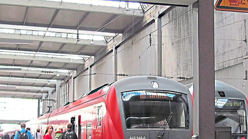 Von München nach Landshut mit einem MVV-Ticket fahren: Ob sich der Wunsch vieler Pendler verwirklichen lässt, ist vorerst fraglich.