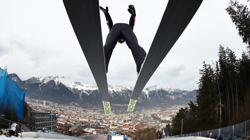 Markus Eisenbichler springt bei der Qualifikation für den dritten Wettbewerb der Vierschanzentournee auf Platz acht.