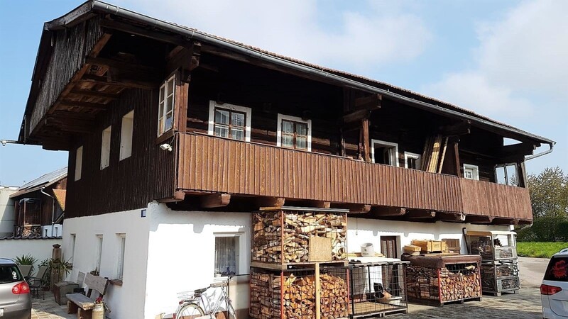 Das gesamte Baudenkmal Badanger befindet sich mittlerweile im Eigentum der Gemeinde Schorndorf. Die Frage der Sanierung und des künftigen Zwecks der Nutzung sind derzeit noch völlig offen.